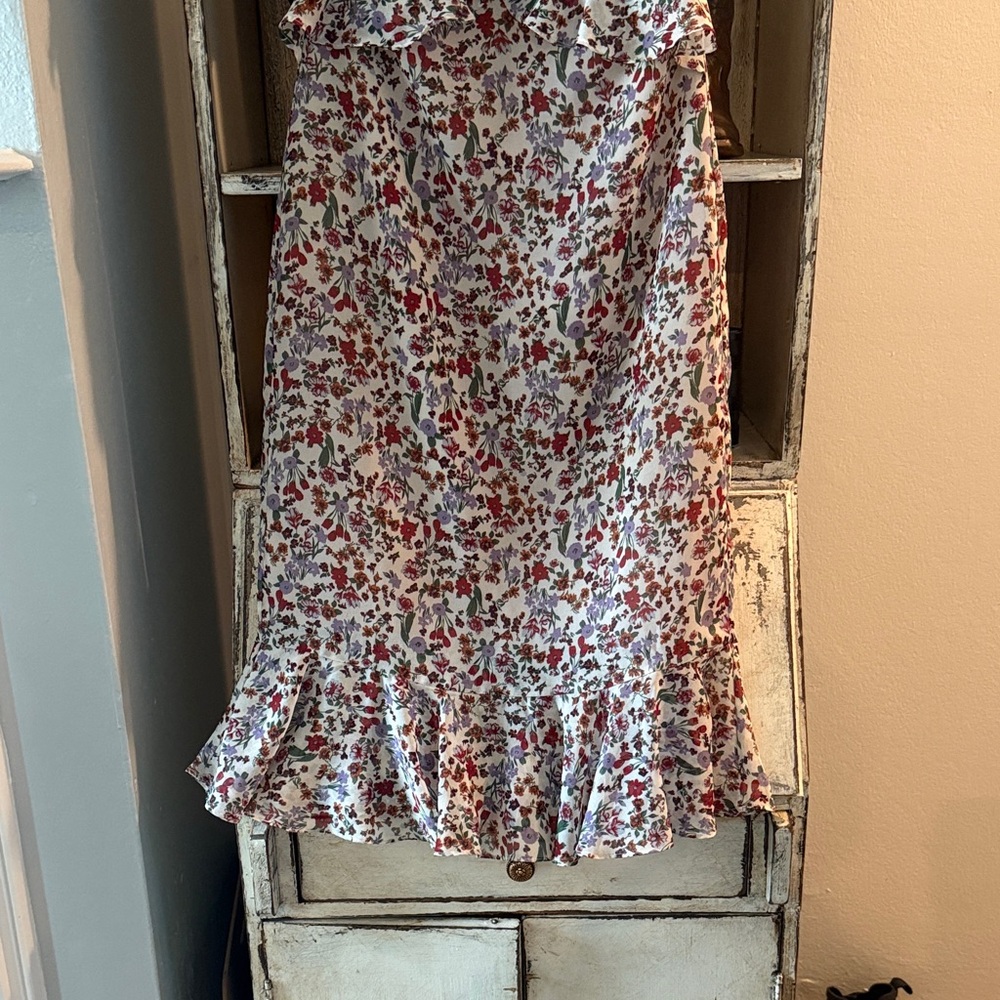 Floral Ruffle Dress - Picture 3 of 8